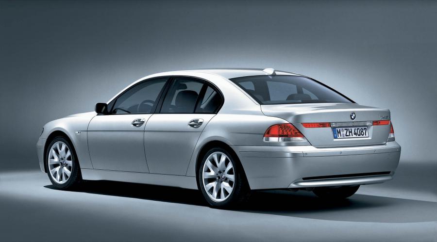  BMW 7-Series Sport Package 2002 года  (фото 2 из 6)